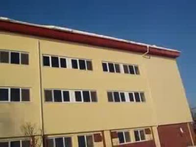 Чистка крыши от снега