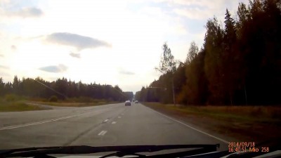 Напугал летчицу на Солярисе