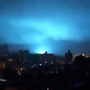 Meteor Hits Brazil causing meteor fireball over Recife 2014