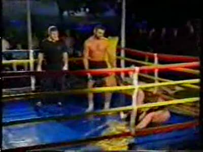 САМЫЙ КОЗНЫЙ БОЕЦ В МИРЕ!!! :))))))