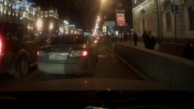 Объезжаем очередную пробочку...