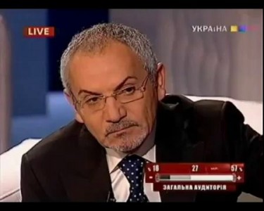 Янык совсем охамел