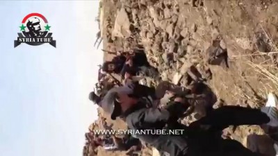 ريف القنيطرة - قناص ومن تحت كثافة النيران عليه يتمكن من قنص أحد المرتزقة