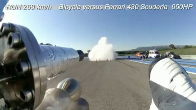 Реактивный велосипедист. Record 207 mph 333 km-h