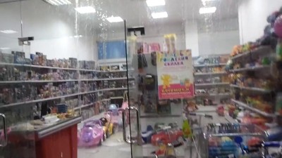 Ливень в гипермаркете