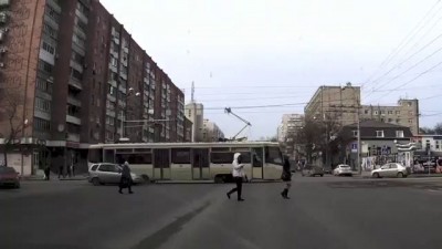 Чуть не сбил