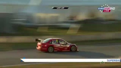 Первая победа LADA WTCC