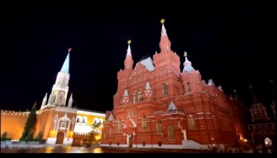 Мы поднимаем наш флаг своего государства