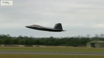 Взлёт F-22 Raptor