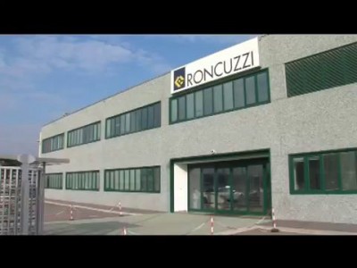 Hydrodynamic Screws for Clean Energy Generation