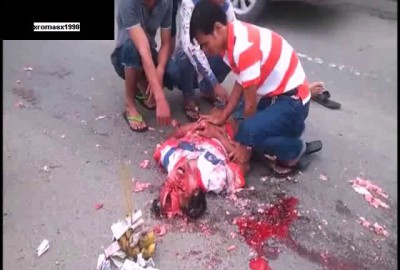 Раскинулся на асфальте ...