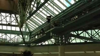 Не рекомендуется для просмотра тем, кто верит в Санта-Клауса.