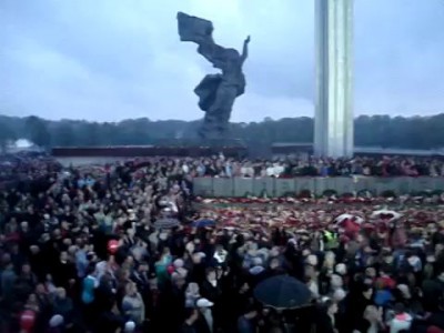 9 мая 2014 Рига,Парк Победы.Фрагменты Дня Победы,салют.