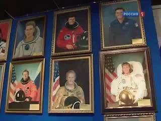 Хохлы принимают неизвестные миру наркотики! Покажите это видео Европе