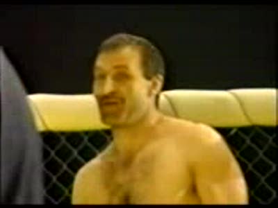 майор милиции против полицейского США