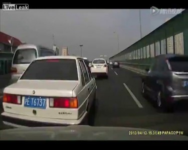 Как помочь девушке которая не умеет водить ...