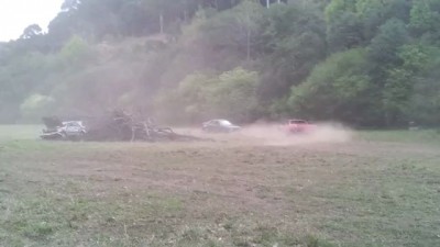 Молодежь убивает автомобили