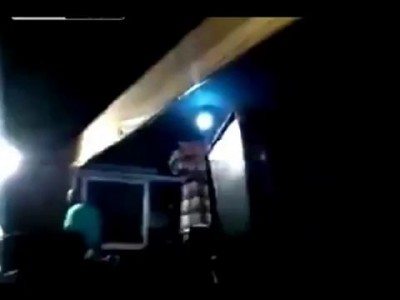 Бразильский funk певец  MC Daleste застрелен на концерте .