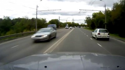 это он зачем так сделал?