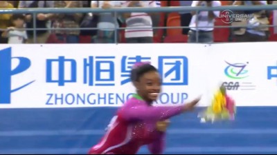 Пчела перепугала американских гимнасток