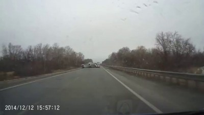 Не смог обогнать фуру