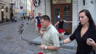 Жонглирование ногами