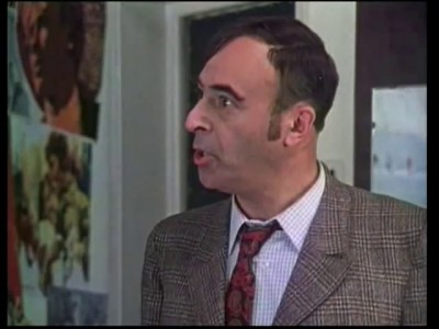 Как челобитную царю подаёшь!