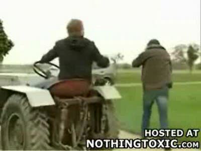 резкий трактор