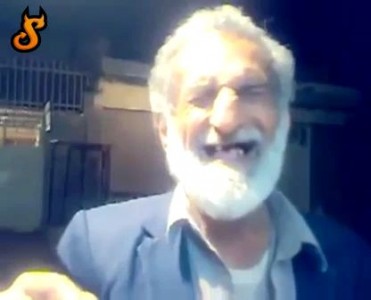 Дед имитирует плач младенца