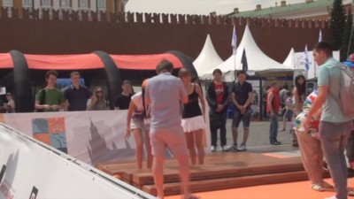 Алла Михеева под юбкой