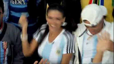 Горячая аргентинская болельщица