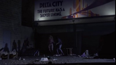 В уголок желательн