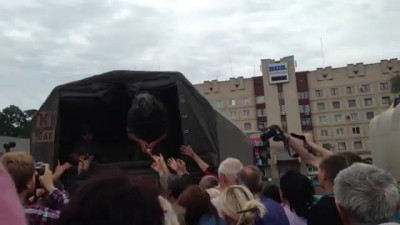 Выдача гуманитарки в Славянске после зачистки города