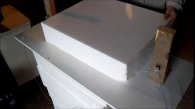 Приспособа для резки пенопласта