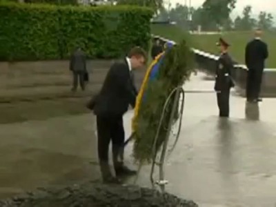 Янукович vs венок - Remix