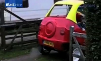 Игрушечный автомобиль Cozy Coupe для взрослых