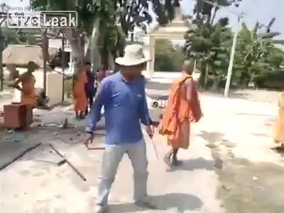 Монах vs монах