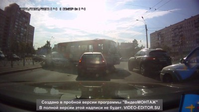 Джамшут на ПАЗе летит на красный свет