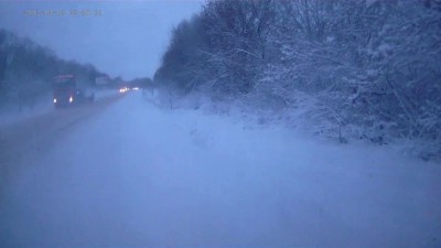 Занесло под грузовик...