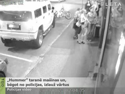 Обкуренный чел на "Хаммере".