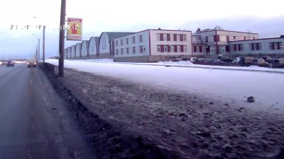 Ехал себе Datsun по дороге и... на крыше оказался