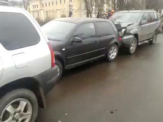 Пьяная ТП на BMW протаранила машины
