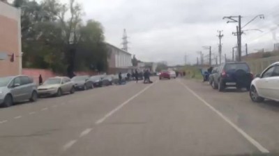 Ореховский гопарь провоцирует ОМОН