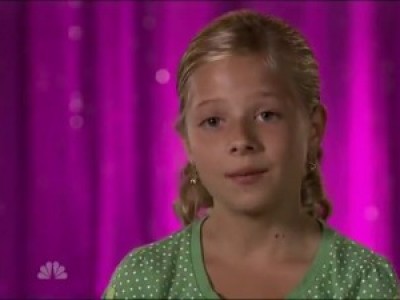 Девочка с изумительным оперным голосом!