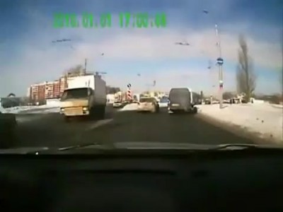 Сразу три ДТП за несколько секунд!