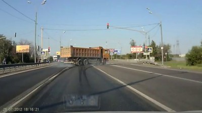 Дрифт на четырёхосном грузовике