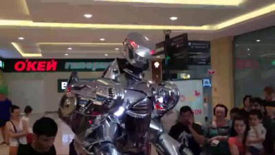 Робот на радио управлении...