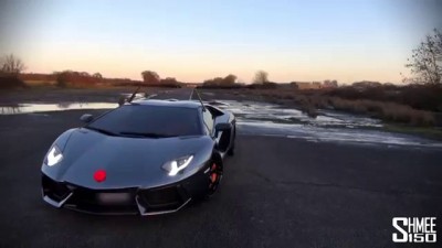 Lamborghini Aventador Cooking the Christmas Turkey