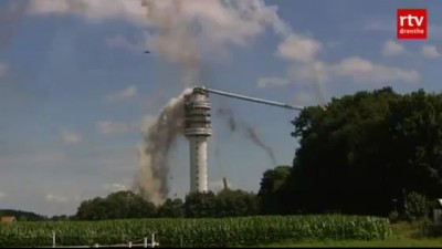 Zendmast van Hoogersmilde stort in op 15 juli 2011!