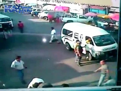 Мамаша переходит дорогу